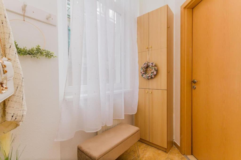 Trendy 2 Room Flat, Next To Corvin Mall Free Huge Garage! Ac,Dishwasher,Washmachine, Smart Tv Budapešť Exteriér fotografie