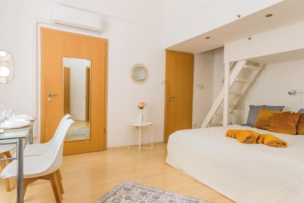 Trendy 2 Room Flat, Next To Corvin Mall Free Huge Garage! Ac,Dishwasher,Washmachine, Smart Tv Budapešť Exteriér fotografie